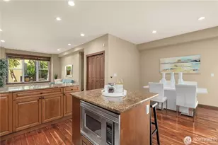 303 Bellevue Way SE, Bellevue, WA 98004 - Photo 10