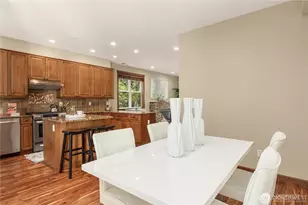 303 Bellevue Way SE, Bellevue, WA 98004 - Photo 12