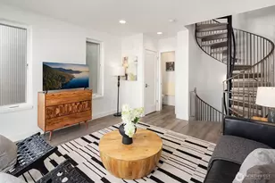 1116 13th Ave, Seattle, WA 98122 - Photo 8