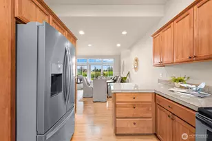 1725 Harrison Pl, Lynden, WA 98264 - Photo 16