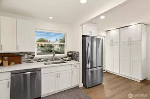 3960 SW Austin St, Seattle, WA 98136 - Photo 6