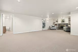 5720 59th Ave NE, Seattle, WA 98105 - Photo 24