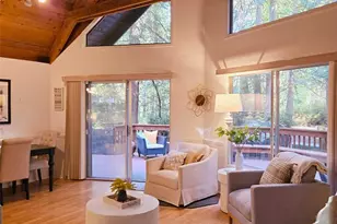 639 E Pitcairn Pl, Shelton, WA 98584 - Photo 4