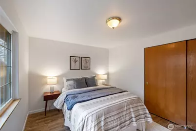 2411 E 13th Street, Bremerton, WA 98310 - Photo 16