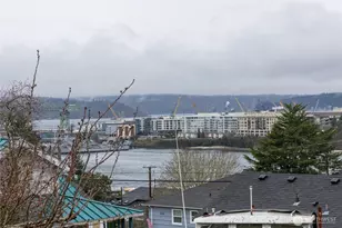 2411 E 13th St, Bremerton, WA 98310 - Photo 30