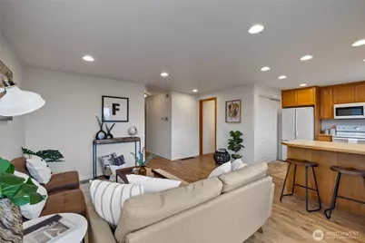 2411 E 13th Street, Bremerton, WA 98310 - Photo 4