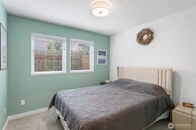 3013 61st Avenue SW, Seattle, WA 98116 - Photo 8