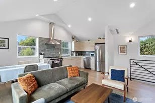 3013 61st Ave SW, Seattle, WA 98116 - Photo 2