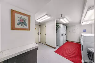 505 E Denny Way, Seattle, WA 98122 - Photo 20