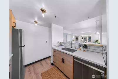 505 E Denny Way #A202, Seattle, WA 98122 - Photo 8
