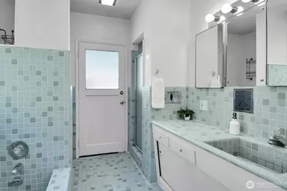 12725 42nd Avenue NE, Seattle, WA 98125 - Photo 20