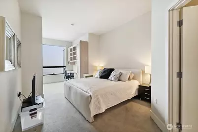 737 Olive Way #3705, Seattle, WA 98101 - Photo 24