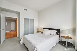 737 Olive Way, Seattle, WA 98101 - Photo 32