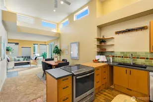 600 Malden Ave E, Seattle, WA 98112 - Photo 16