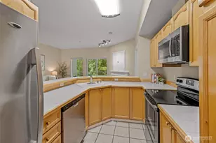 12105 NE 171st Pl, Bothell, WA 98011 - Photo 6