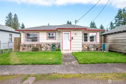 1002 N 10th Ave Avenue, Kelso, WA 98626 - Photo 1