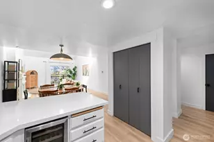 12303 SE 60th St, Bellevue, WA 98006 - Photo 14