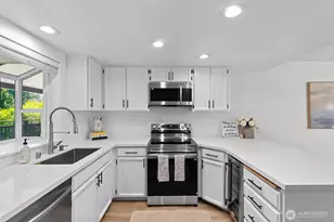 12303 SE 60th St, Bellevue, WA 98006 - Photo 12