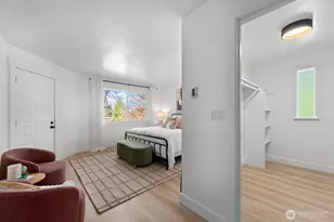 12303 SE 60th St, Bellevue, WA 98006 - Photo 14