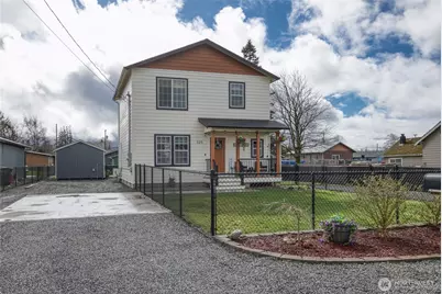 325 E Scott Street, Aberdeen, WA 98520 - Photo 1