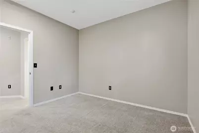 18676 NE 56th Court, Redmond, WA 98052 - Photo 20