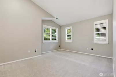 18676 NE 56th Court, Redmond, WA 98052 - Photo 12