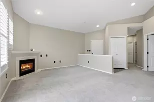 18676 NE 56th Ct, Redmond, WA 98052 - Photo 4