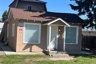 28 N Fir St, Omak, WA 98841 - Photo 1