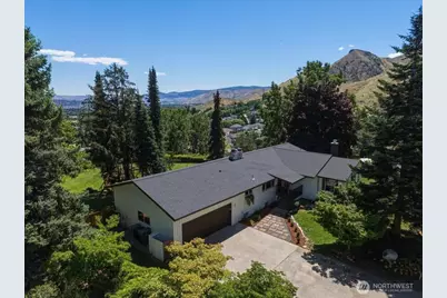 504 Day Road, Wenatchee, WA 98801 - Photo 4
