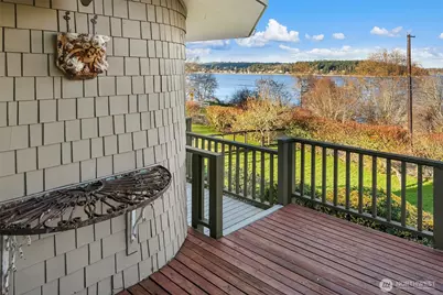9722 SW Windmill Street, Vashon, WA 98070 - Photo 8