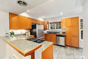 202 24th Ave E, Seattle, WA 98112 - Photo 8