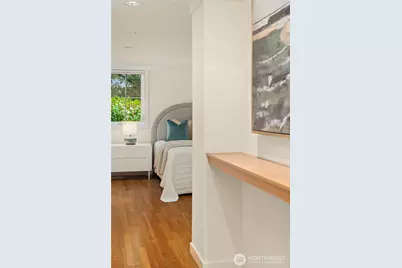 10617 SE 18th Street, Bellevue, WA 98004 - Photo 18