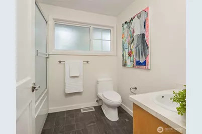 10617 SE 18th Street, Bellevue, WA 98004 - Photo 24