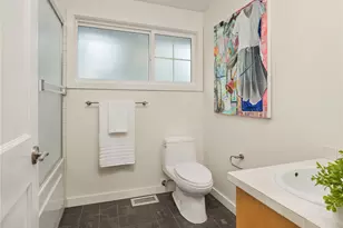 10617 SE 18th St, Bellevue, WA 98004 - Photo 24