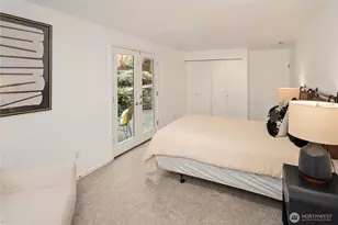 10617 SE 18th St, Bellevue, WA 98004 - Photo 26