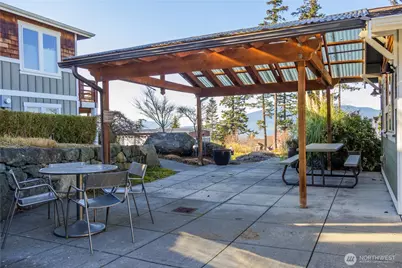 3910 Isle Way, Anacortes, WA 98211 - Photo 8