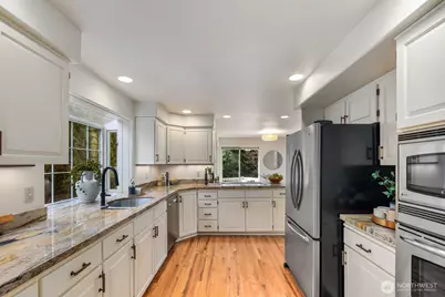 4601 NE 89th Street, Seattle, WA 98115 - Photo 8