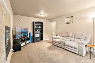 24071 197th Pl SE, Maple Valley, WA 98038 - Photo 32