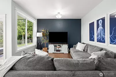 9916 NW Dishman Road, Bremerton, WA 98312 - Photo 10