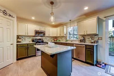 1523 151st Street SW, Lynnwood, WA 98087 - Photo 8