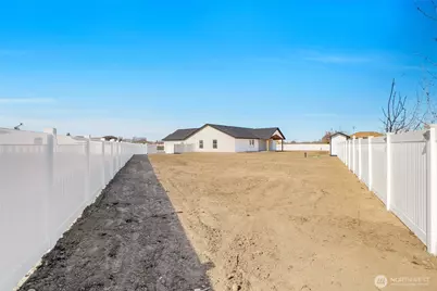 3037 Blackbird Place NE, Moses Lake, WA 98837 - Photo 38