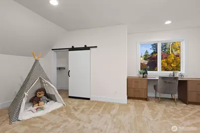 105 Windsor Drive SE, Sammamish, WA 98074 - Photo 18