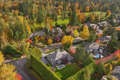 105 Windsor Drive SE, Sammamish, WA 98074 - Photo 1
