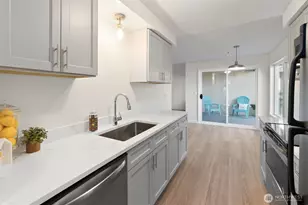 5620 200th Street SW, Lynnwood, WA 98036 - Photo 8