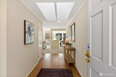 612 Elm Place, Edmonds, WA 98020 - Photo 2