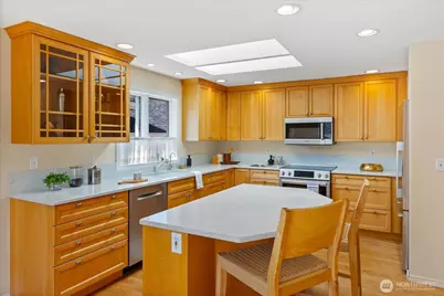 612 Elm Place, Edmonds, WA 98020 - Photo 8