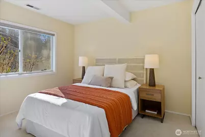 612 Elm Place, Edmonds, WA 98020 - Photo 24