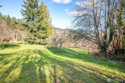 2411 Sunrise Street, Kelso, WA 98626 - Photo 2