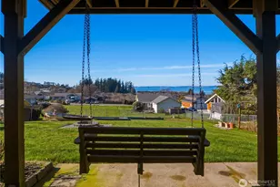 704 Flintstone Dr, Camano Island, WA 98282 - Photo 32