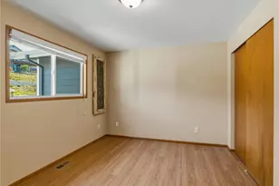 704 Flintstone Dr, Camano Island, WA 98282 - Photo 16